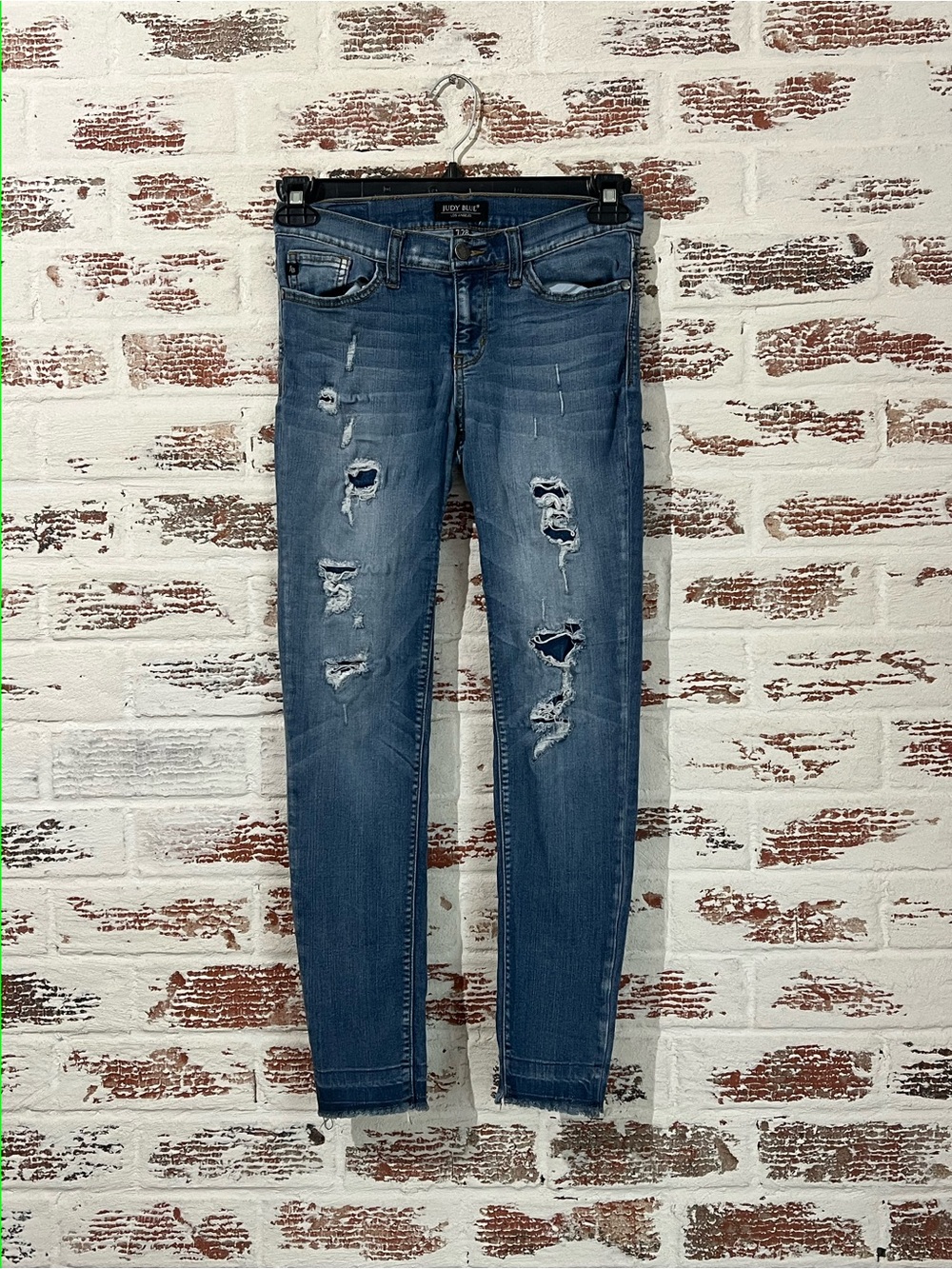 Judy Blue Distressed Skinny Jeans Women Size 7/28 Raw Raw Hem